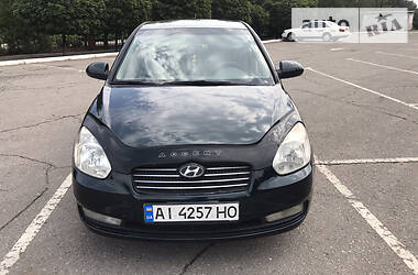 Седан Hyundai Accent 2008 в Кривом Роге