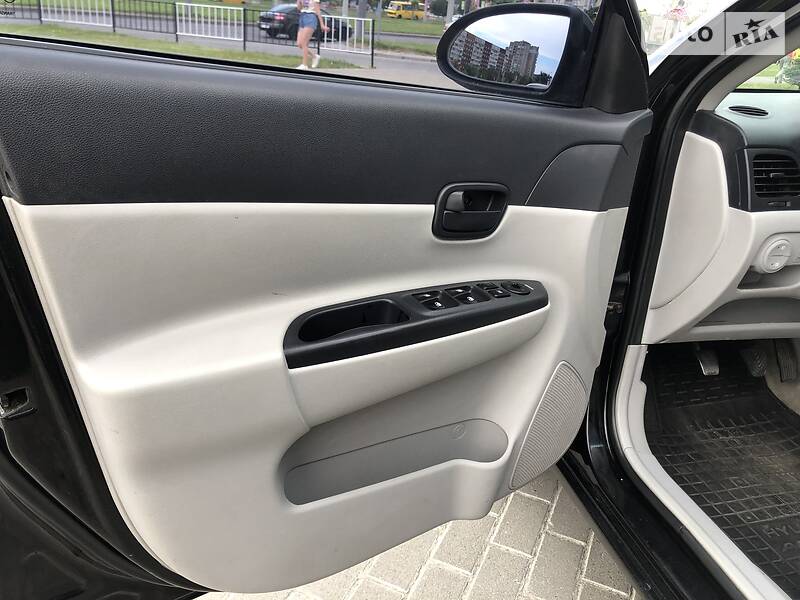 Седан Hyundai Accent 2008 в Львове