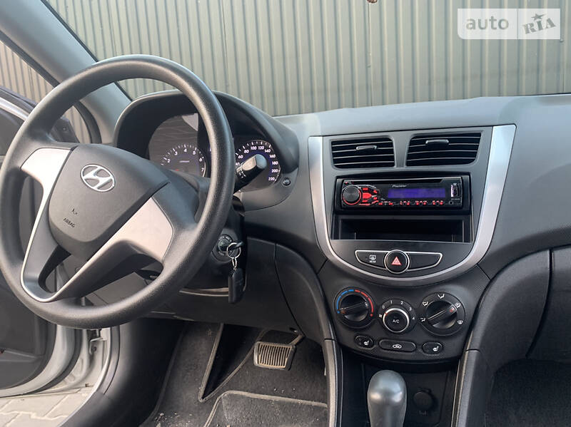 Седан Hyundai Accent 2016 в Києві фото 5 Седан Hyundai Accent 2016 в Києві