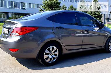 Седан Hyundai Accent 2012 в 