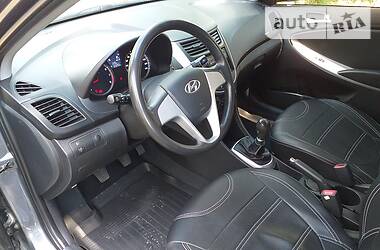 Седан Hyundai Accent 2013 в 