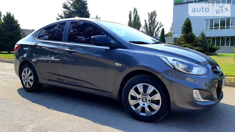 Седан Hyundai Accent 2012 в Дніпрі