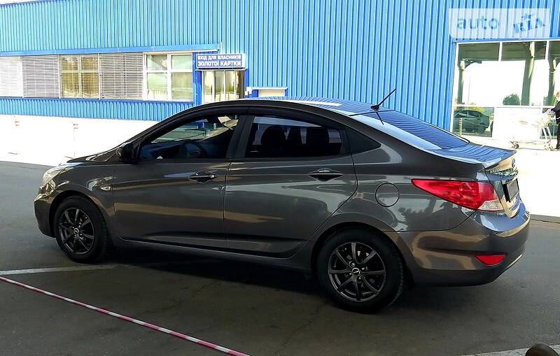 Седан Hyundai Accent 2013 в Харкові фото 4 Седан Hyundai Accent 2013 в Харкові
