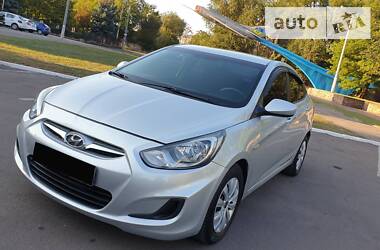 Седан Hyundai Accent 2012 в Каменском