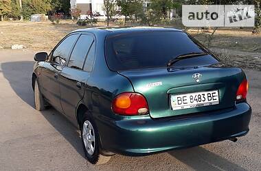 Седан Hyundai Accent 1995 в Николаеве