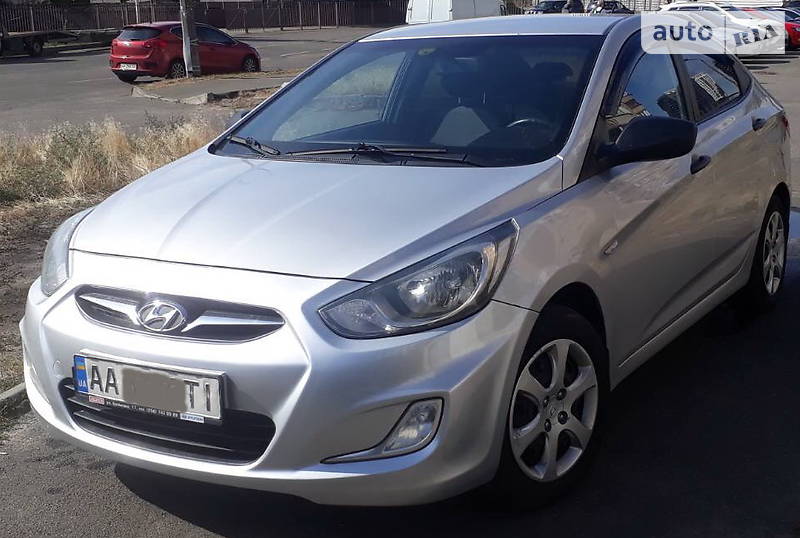 Седан Hyundai Accent 2013 в Киеве