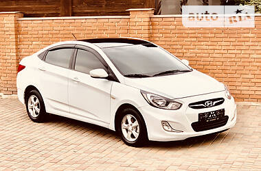 Седан Hyundai Accent 2015 в Одессе