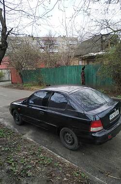 Хэтчбек Hyundai Accent 2001 в Киеве