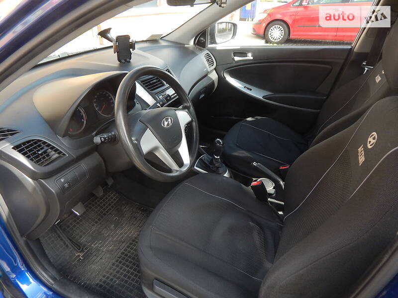 Седан Hyundai Accent 2013 в Чернівцях фото 5 Седан Hyundai Accent 2013 в Чернівцях
