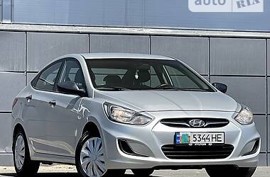 Седан Hyundai Accent 2012 в Одессе