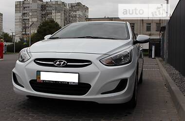Седан Hyundai Accent 2015 в Дніпрі