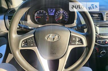 Хэтчбек Hyundai Accent 2012 в Староконстантинове