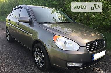 Седан Hyundai Accent 2008 в Сумах