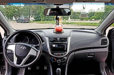 Седан Hyundai Accent 2011 в Чернігові