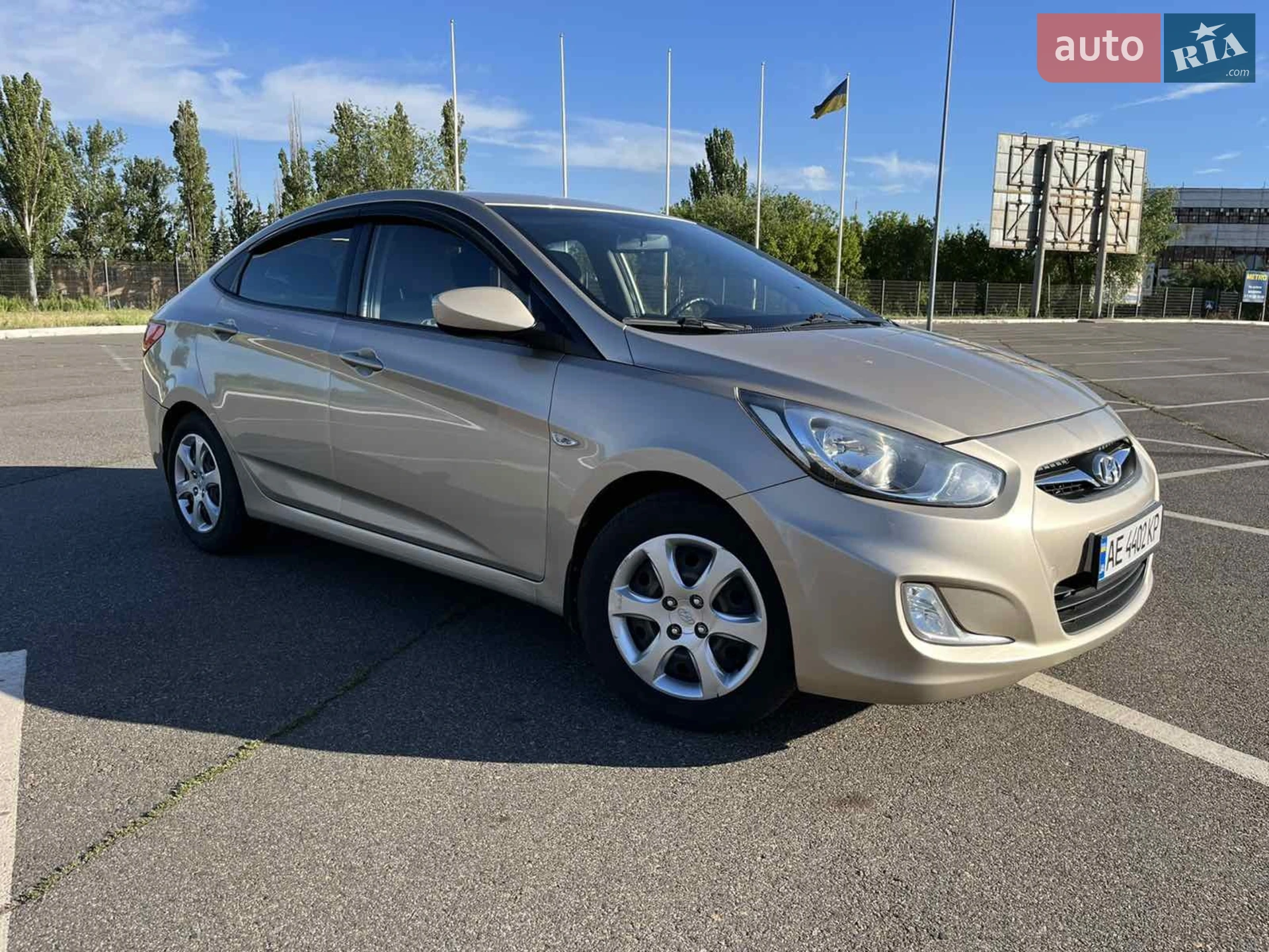 2012 Hyundai Accent - мініатюра 12