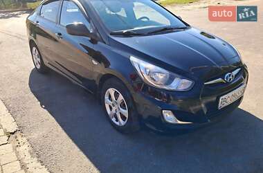 Седан Hyundai Accent 2012 в Львові