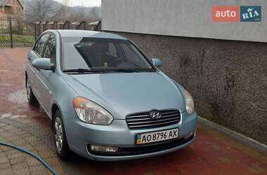 Седан Hyundai Accent 2008 в Сваляве