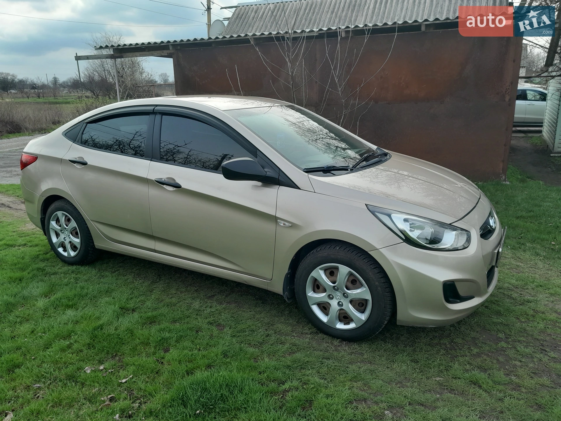 2011 Hyundai Accent - мініатюра 8