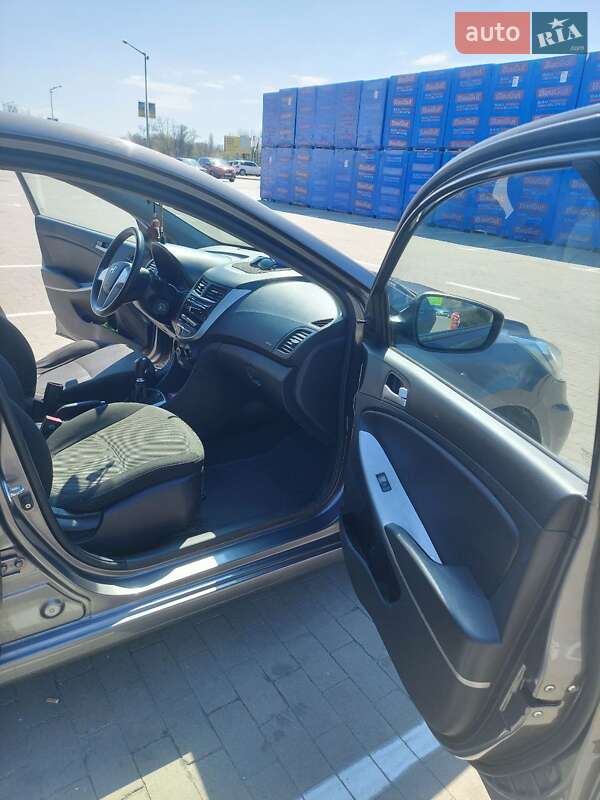 Седан Hyundai Accent 2011 в Переяславе