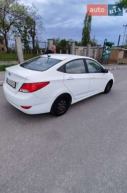 Седан Hyundai Accent 2014 в Кропивницькому