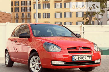 Хэтчбек Hyundai Accent 2008 в 