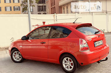 Хэтчбек Hyundai Accent 2008 в 