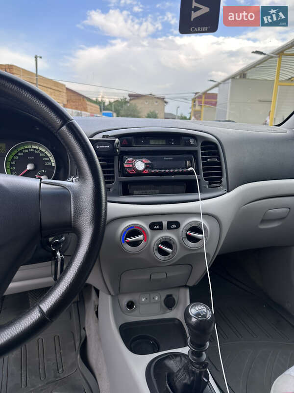 Седан Hyundai Accent 2008 в Одессе