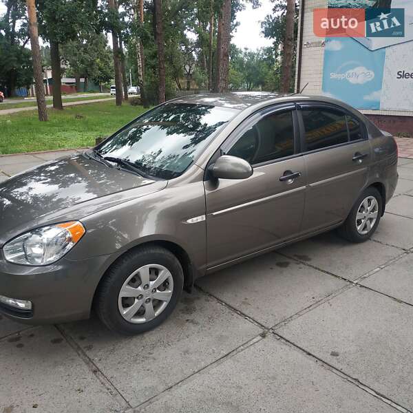 Седан Hyundai Accent 2009 в Ірпені