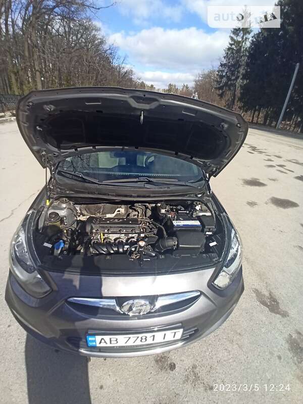 Седан Hyundai Accent 2014 в Хмільнику