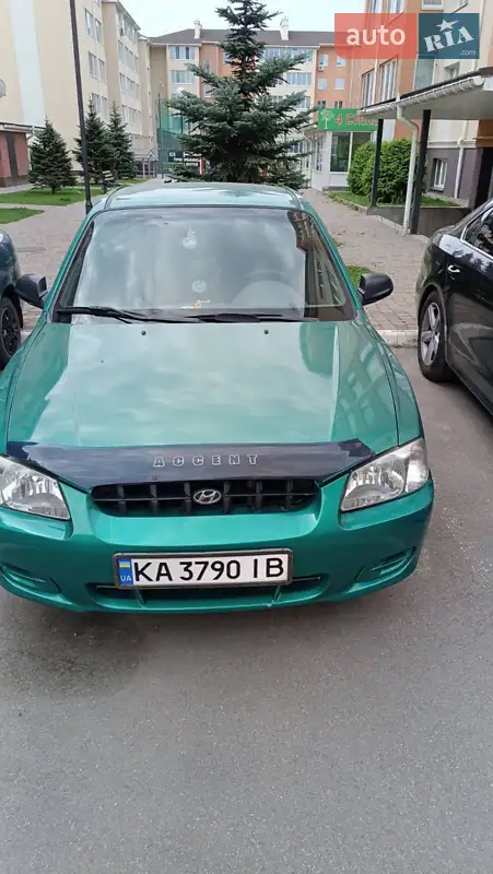 Hyundai Accent 2000