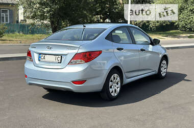 Седан Hyundai Accent 2011 в 