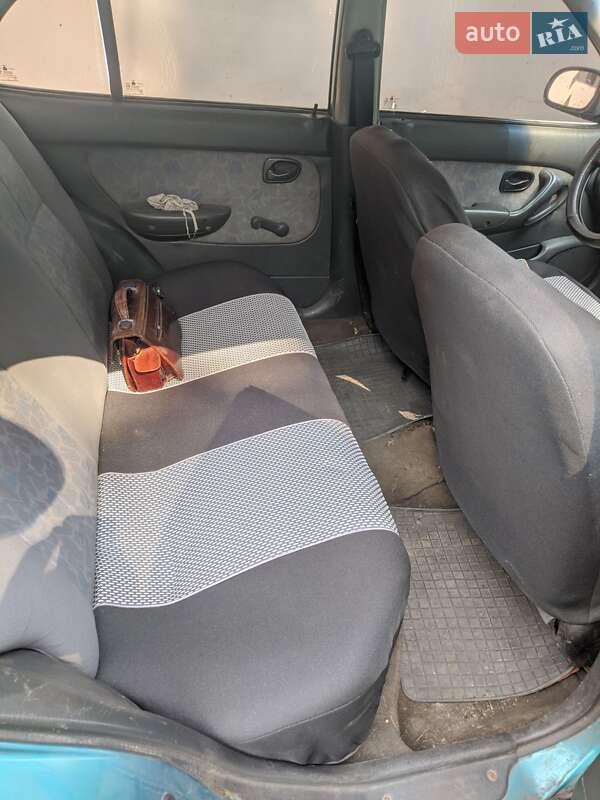 Седан Hyundai Accent 1995 в Кривом Роге