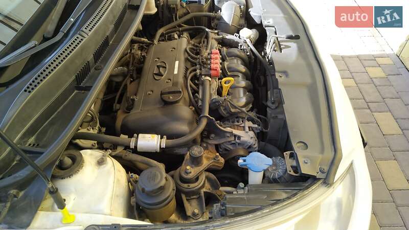Седан Hyundai Accent 2012 в Костополе