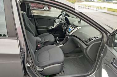 Седан Hyundai Accent 2012 в 