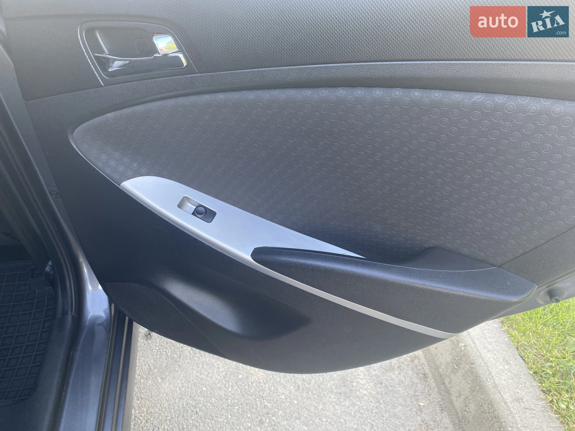 2012 Hyundai Accent - мініатюра 6