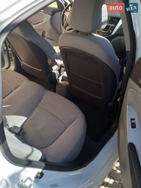 Седан Hyundai Accent 2014 в Кропивницком фото 6 Седан Hyundai Accent 2014 в Кропивницком