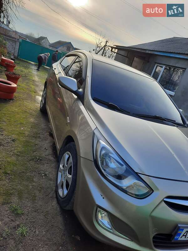Седан Hyundai Accent 2011 в Балаклії