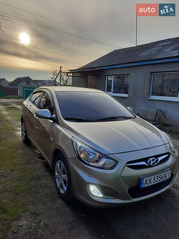 Седан Hyundai Accent 2011 в Балаклії