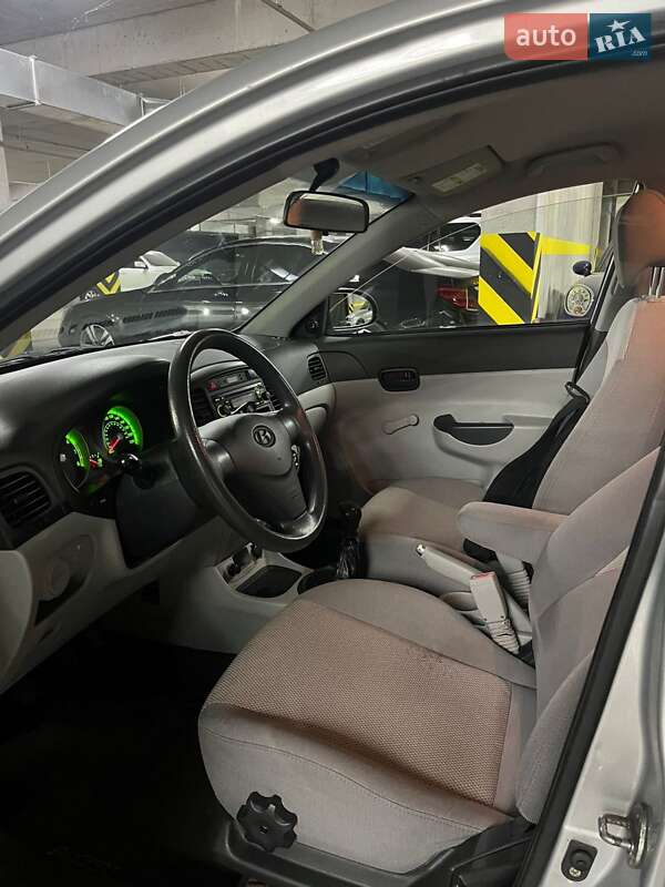 Седан Hyundai Accent 2009 в Днепре фото 5 Седан Hyundai Accent 2009 в Днепре