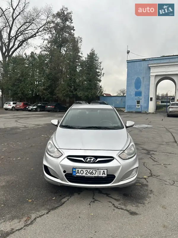 Hyundai Accent