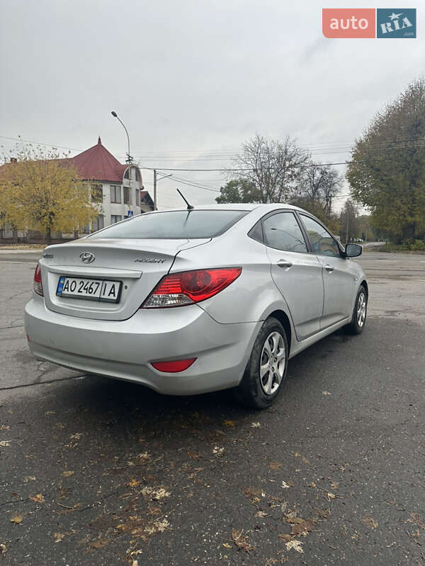 Седан Hyundai Accent 2012 в Ужгороде фото 8 Седан Hyundai Accent 2012 в Ужгороде