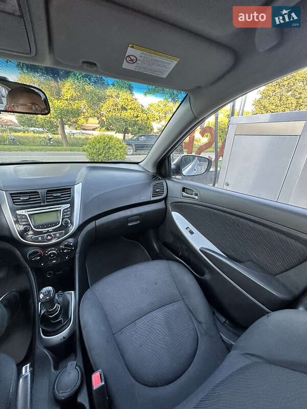 Седан Hyundai Accent 2012 в Ужгороде фото 17 Седан Hyundai Accent 2012 в Ужгороде