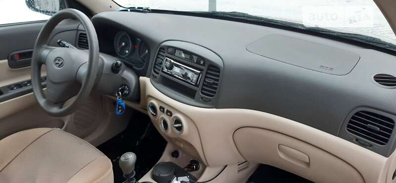 Седан Hyundai Accent 2008 в Києві