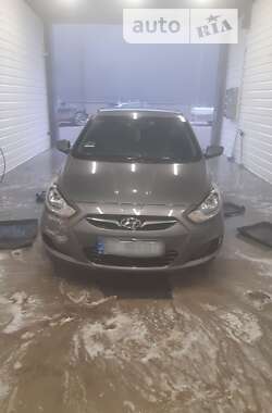 Седан Hyundai Accent 2012 в Теребовле