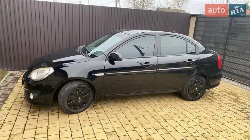 Hyundai Accent