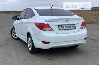 Седан Hyundai Accent 2012 в Березному