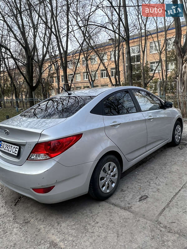 Седан Hyundai Accent 2016 в Кропивницком