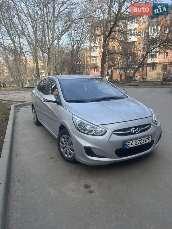 Седан Hyundai Accent 2016 в Кропивницком