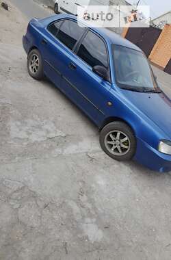 Ліфтбек Hyundai Accent 2000 в Миколаєві