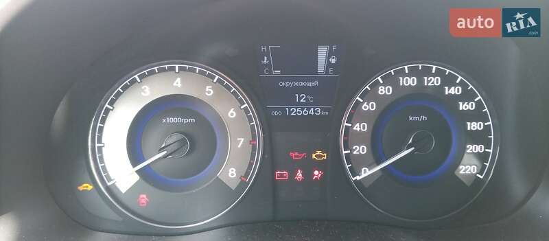 Седан Hyundai Accent 2012 в Лубнах